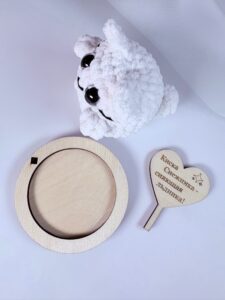 белая кошка с голубыми глазами
